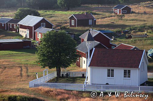 Kaplica na Trysundzie. Wysokie Wybrzeże, Zatoka Botnicka, Szwecja. Chapel on Trysunda, High Coast, Hoga Kusten, Gulf of Bothnia, Sweden. phot A&W Bilińscy