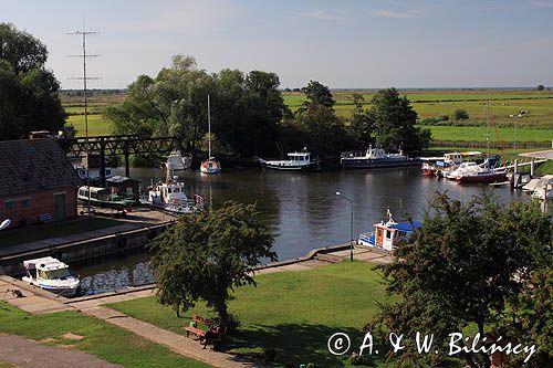 port jachtowy w Uostadvaris, rzeka Niemen, Park Regionalny Delty Niemna, Litwa