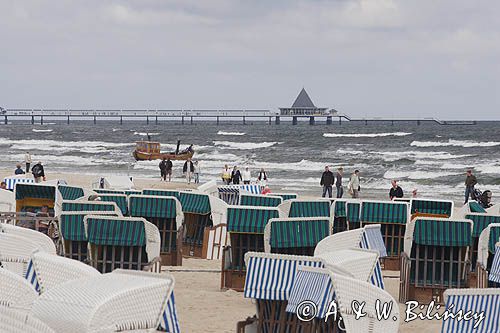 molo i plaża w Heringsdorf na wyspie Uznam, Niemcy