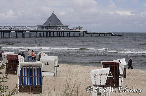molo i plaża w Heringsdorf na wyspie Uznam, Niemcy