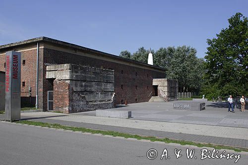 Peenemünde na wyspie Uznam, muzeum - hitlerowski zakład budowy pocisków rakietowych V-1 i V-2, wyspa Uznam, Niemcy