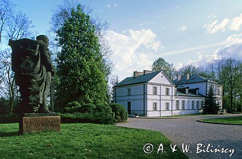 Pomnik Kazimierza Pułaskiego i muzeum Kazimierza Pułaskiego w Warce, Mazowsze, Polska