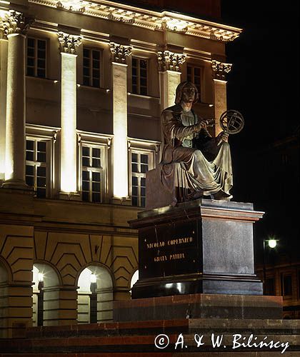 Warszawa Pałac Staszica i pomnik Mikołaja Kopernika