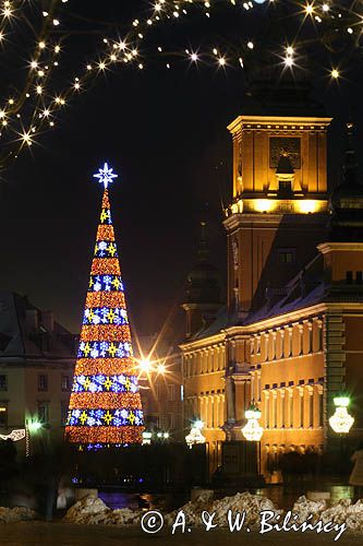 świąteczna iluminacja Warszawy, Trakt Królewski, Plac Zamkowy, choinka i Zamek Królewski