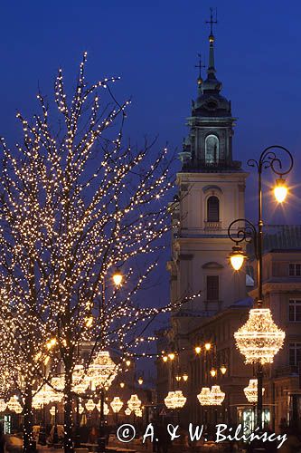 świąteczna iluminacja Warszawy, Trakt Królewski, Krakowskie Przedmieście, Kościół św. Krzyża