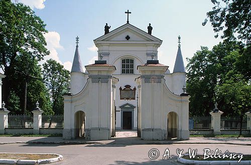 Węgrów, Fara - Bazylika Mniejsza pw. N.M.P. i Apostołów