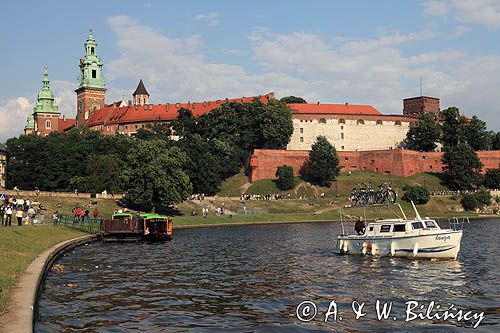 rzeka Wisła w Krakowie, Wawel, łódka żeglugi wiślanej
