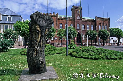 Wolin, ratusz i rynek, Wyspa Wolin