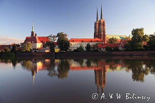 Wrocław, Ostrów Tumski, rzeka Odra, katedra