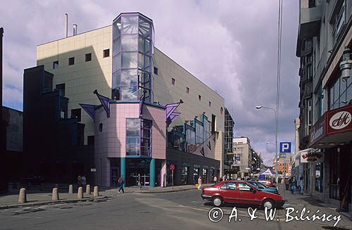 Wrocław, nowoczesny budynek w Centrum