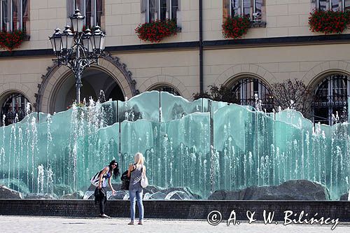 Wrocław, Rynek Główny, fontanna