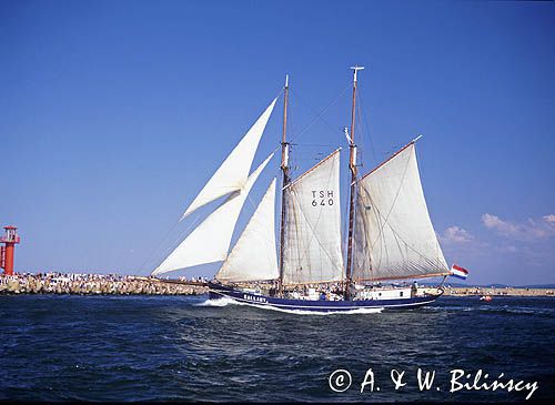 żaglowiec De Gallant podczas wchodzenia do portu, Zlot żaglowców w roku 2007 w Szczecinie, Tall Schip Races