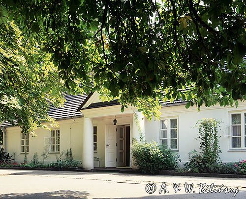 Żelazowa Wola, dworek muzeum Fryderyka Chopina