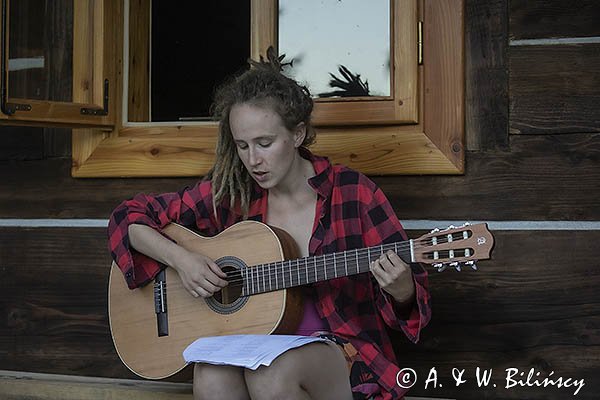 Dziewczyna z gitarą, Bieszczady