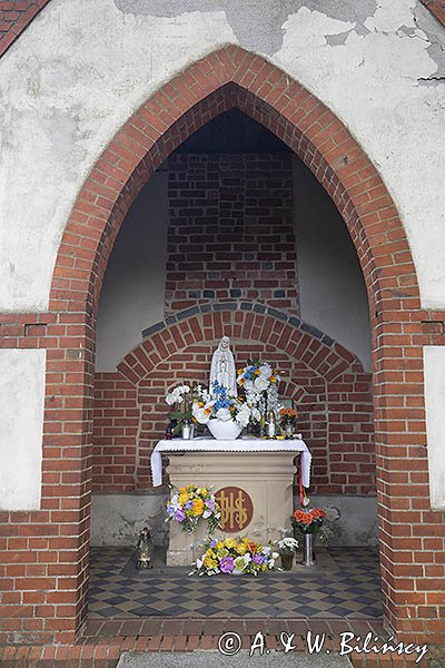 Żukowo, kościół poklasztorny, Kościół Wniebowzięcia Najświętszej Marii Panny, ołtarz zewnętrzny