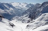 pejzaż Alp, ośrodek narciarski Courmayeur, Włochy