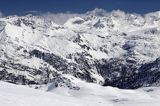 pejzaż Alp, ośrodek narciarski La Thuile, Włochy