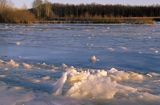 rzeka Bug zimą koło Drohiczyna