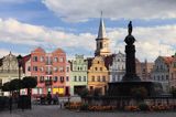 Bytom Odrzański, Rynek, kamienice, fontanna kolumnowa z końca XIX w