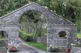 brama w Cootehall, rejon Górnej Shannon, Irlandia