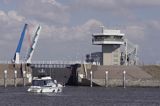 śluza Eider-Sperrwerk pomiędzy Morzem Północnym a Der Eiderkanall, Schleswig-Holsteinischer Canal, Niemcy