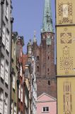 Gdańsk, Bazylika Mariacka i kamienice koło Ratusza