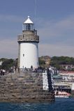 latarnia morska przy wejściu do portu St. Peter Port, wyspa Guernsey, Channel Islands, Anglia, Wyspy Normandzkie, Kanał La Manche