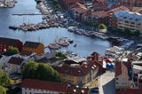 Widok na port jachtowy w Halden z lotu ptaka, z fortu - Twierdzy Fredriksten, Południowa Norwegia