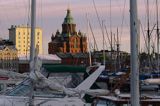 Helsinki, nabrzeże, port i cerkiew Uspenska, Finlandia