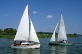 żaglówki na jeziorze Niegocin Mazury