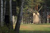 Kolbuszowa, park etnograficzny Muzeum Kultury Ludowej, wiatrak koźlak z Markowej