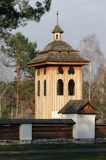 Kolbuszowa, park etnograficzny Muzeum Kultury Ludowej, dzwonnica przy kosciele pw. św. Marka z Rzochowa