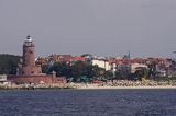 zabytkowa latarnia morska i panorama Kołobrzegu