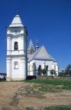 dzwonnica i kościół parafialny pw. Nawiedzenia Najświętszej Maryi Panny w Lesku