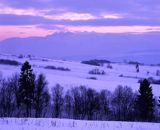 Pieniny zimą, okolice Czorsztyna nad Zalewem Czorsztyńskim, widok na Tatry