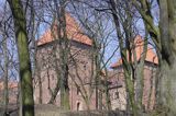 Nidzica, gotycki zamek krzyżacki z XIV wieku, rozbudowany w XV wieku, zniszczony w 1945, po wojnie odbudowany