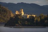 Zalew Czorsztyński, Zamek Dunajec w Niedzicy, Zapora w Niedzicy, Pieniny