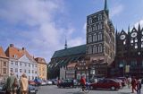 Niemcy Stralsund St. Nikolaikirche kościół św. Mikołaja i stary rynek