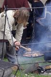 Ogrodzieniec, V Najazd Barbarzyńców, przy palenisku