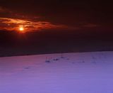 Pieniny zimą, okolice Czorsztyna nad Zalewem Czorsztyńskim, zachód słońca