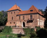 Oporów, muzeum, zamek gotycki z połowy XV w