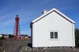 kaplica i latarnia morska na wyspie Pite Ronnskar, Archipelag Pitea, Szwecja, Zatoka Botnicka