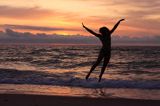 dziewczyna na piaszczystej plaży nad Bałtykiem a girl, sandy beach, Baltic Sea