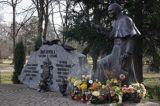 Rabka, pomnik Jana Pawła II w parku Zdrojowym