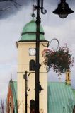 Rzeszów, dzwonnica kościoła farnego, odbicie w szybie