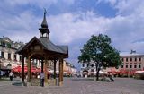 Rzeszów rynek i studnia zabytkowa