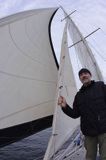 s/y Safran, Trismus 37, z wiatrem pod dwoma fokami, Kapitan na jachcie - Włodek przy żaglach