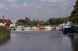 port jachtowy w Silute, rzeka Sysa dopływ rzeki Niemen, Park Regionalny Delty Niemna, Litwa marina in Silute, Sysa river, Nemunas Delta, Lithuania