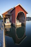 Garaże dla łodzi, port na Stenskar, Archipelag Turku, Finlandia