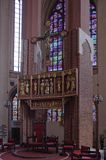 Szczecin, katedra - bazylika metropolitalna pw. św. Jakuba wnętrze, ołtarz w nawie głównej, poliptyk